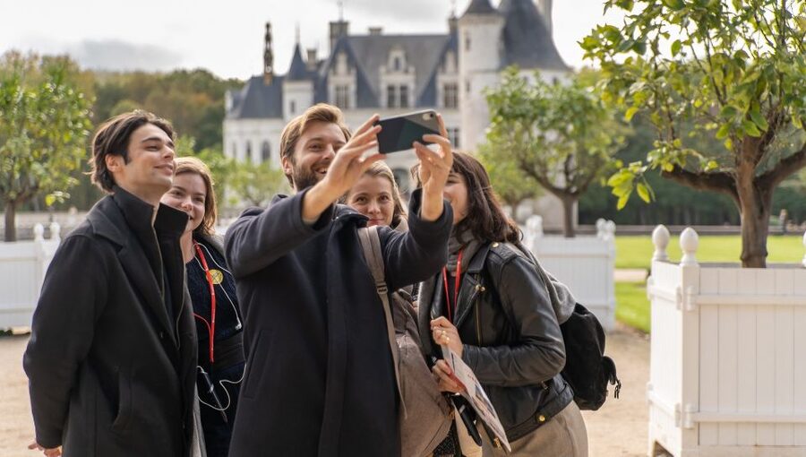 From Paris: Full-Day Loire Valley Chateaux Tour - Key points at a glance