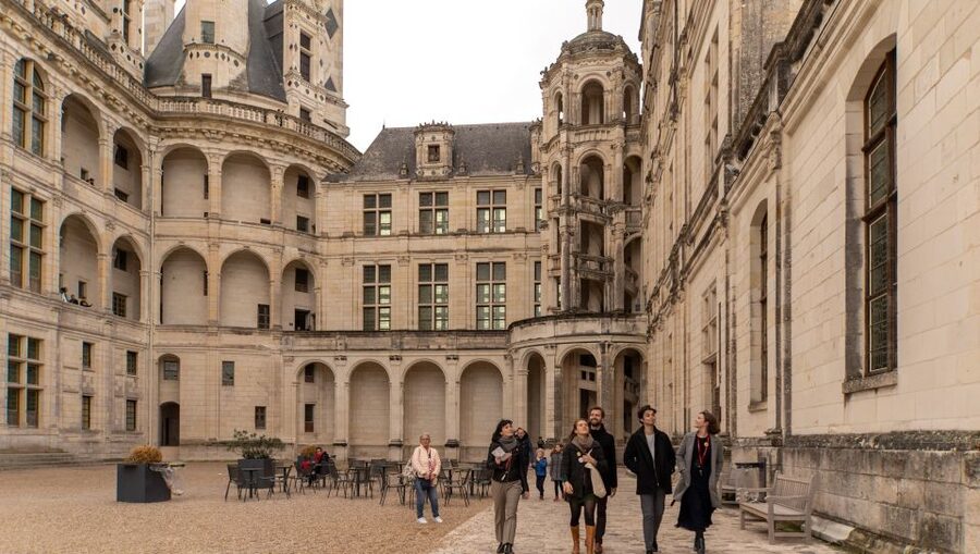 From Paris: Full-Day Loire Valley Chateaux Tour - Cheverny and its polished 17th-century rooms