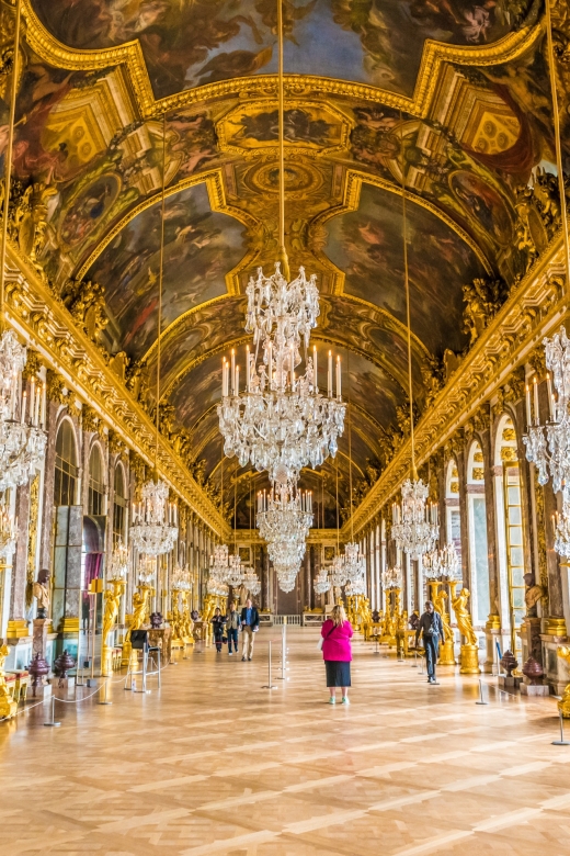 From Paris: Giverny and Versailles Palace Guided Day Trip - Free time in the village of Giverny