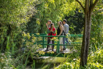 From Paris: Giverny Day Trip with Audio Guide or Live Guide