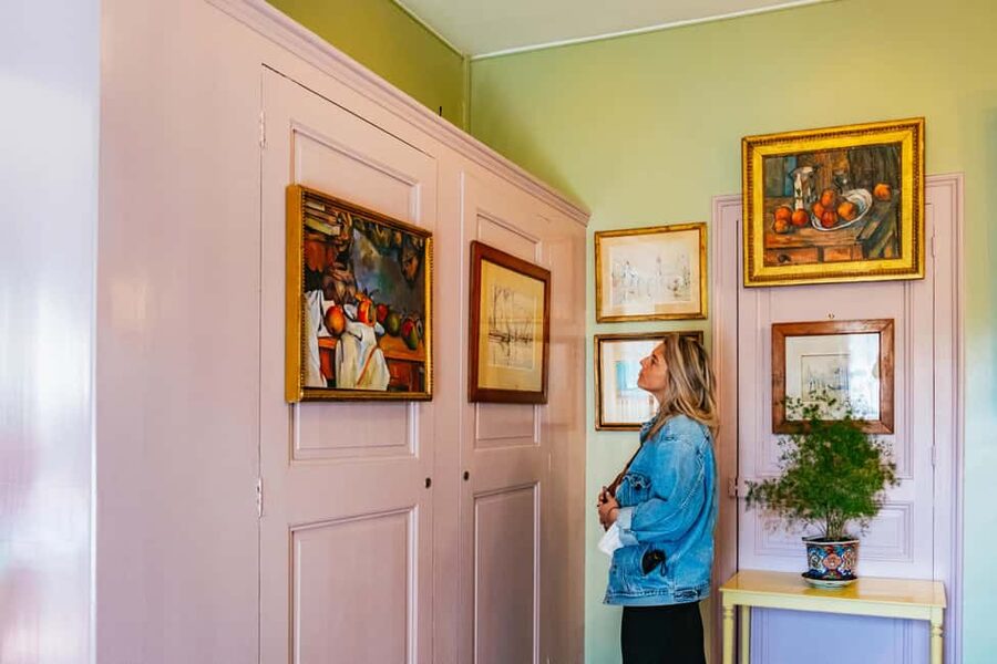 From Paris: Giverny, Monet’s House, & Gardens Half-Day Trip - Entering Monet’s home