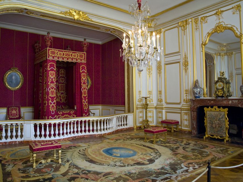 From Paris: Loire Valley Castles Tour with Hotel Transfers - Cancellation and booking points worth knowing
