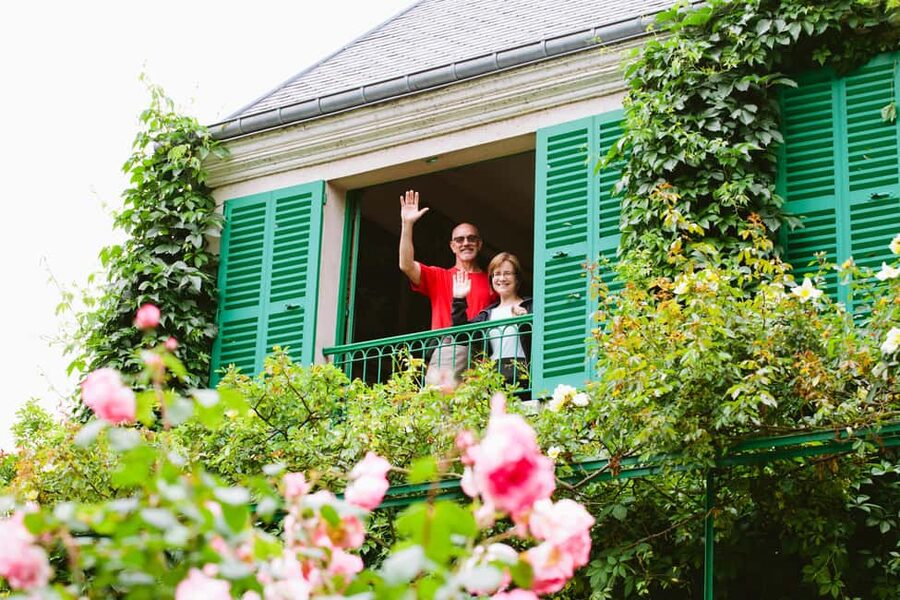 From Paris: Monet Garden & Giverny Bike Tour and Picnic Stop - Picnic beside the Seine, with time to slow down
