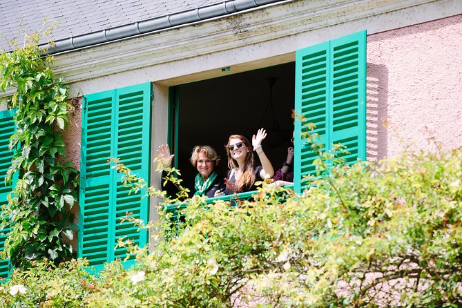 From Paris: Monet Gardens & Giverny Bike Tour with Picnic Stop - Monet’s house and gardens: what you actually see