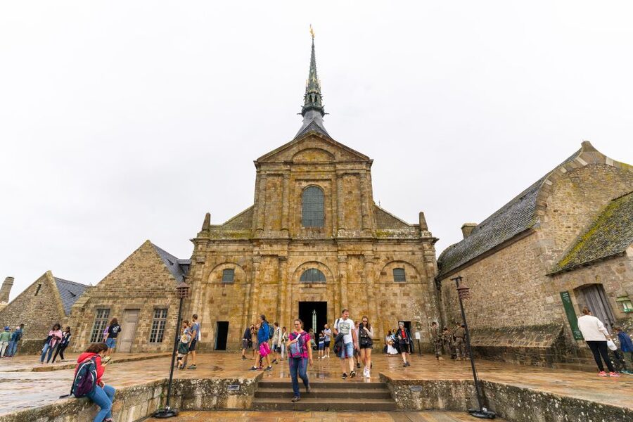 From Paris: Mont Saint Michel Day Trip with a Guide - Arriving at the island and crossing to Mont Saint Michel