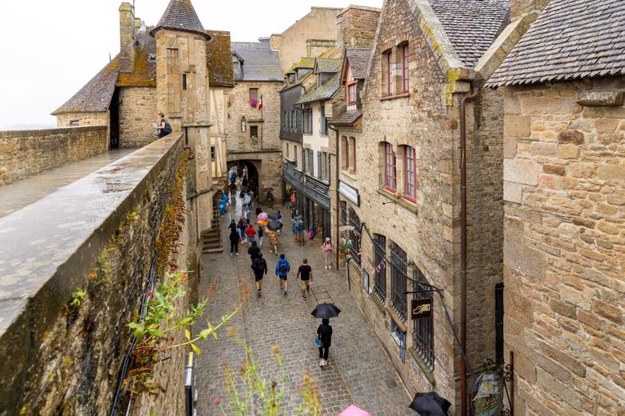 From Paris: Mont Saint Michel Day Trip with a Guide - Inside Mont Saint Michel Abbey for 75 minutes
