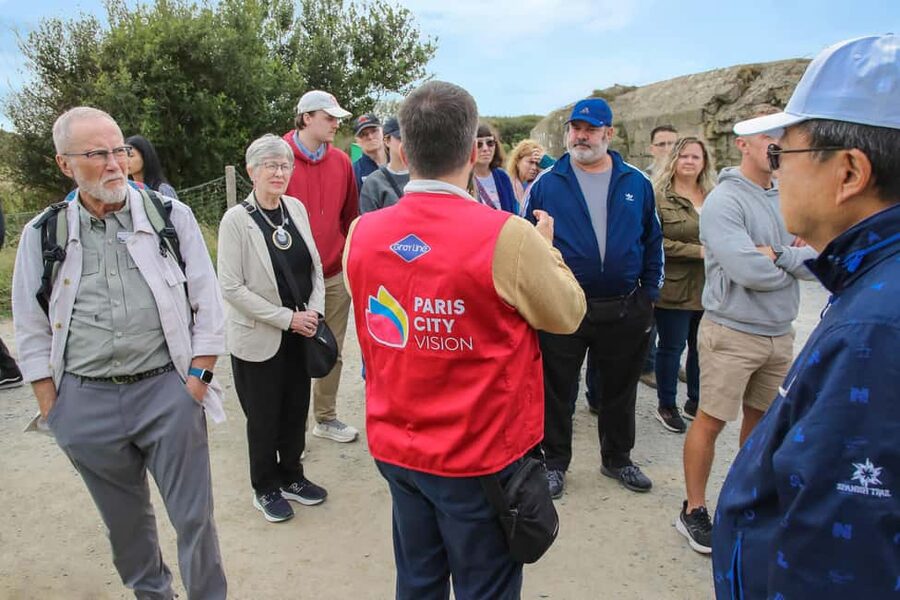 From Paris: Normandy D-Day Beaches Day Trip - Longues-sur-Mer and the German Atlantic Wall