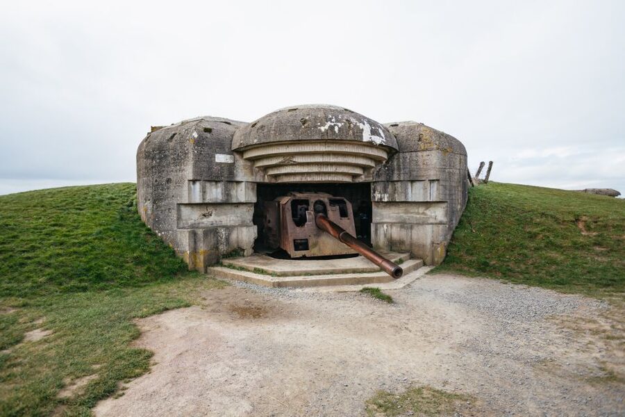 From Paris: Normandy D-Day Landing Beaches Full-Day Tour - Pointe du Hoc and the cratered ground