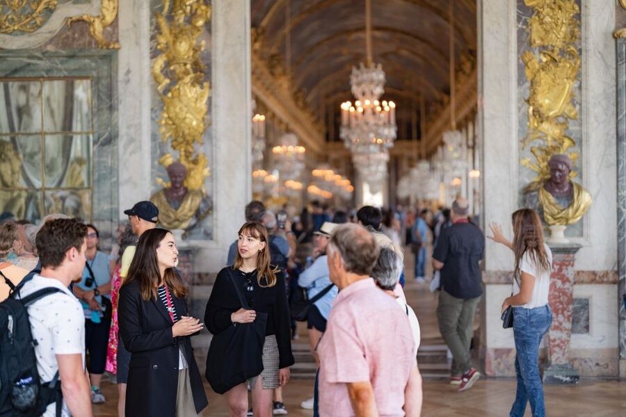 From Paris: Versailles Full-Day Trip by Train - Meeting in central Paris and taking the RER