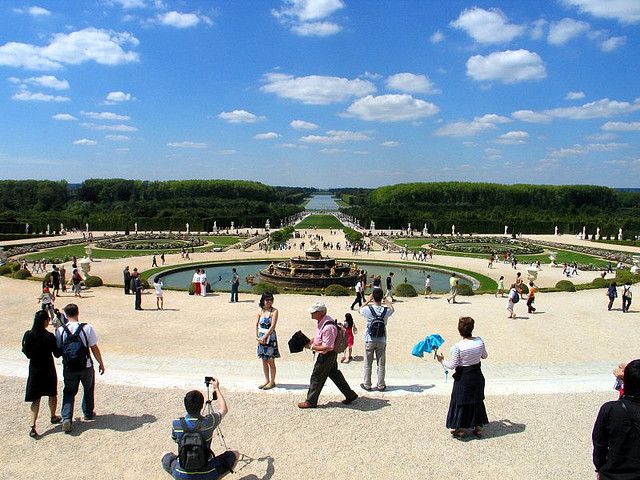 From Paris: Versailles Guided Tour by Deluxe Minibus - The essential details at a glance