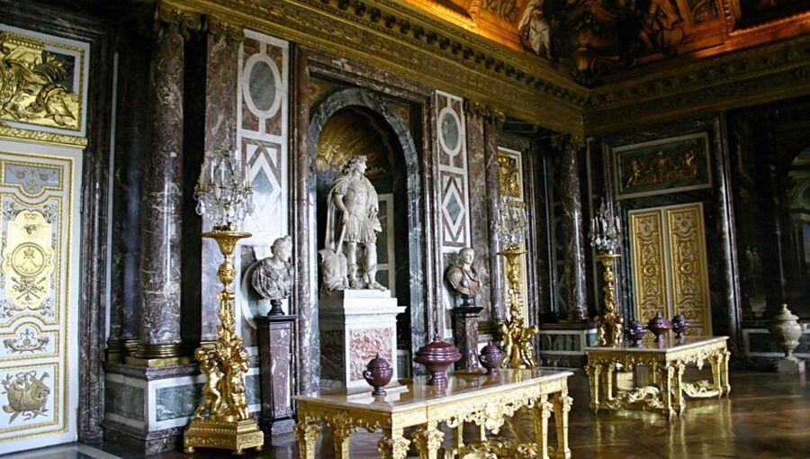 From Paris: Versailles Guided Tour with Skip-the-Line Entry - The gardens, fountains, and the time you actually need