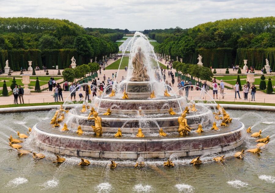 From Paris: Versailles Palace and Gardens Guided Day Trip - The Chapel, Apartments, And Court Rooms