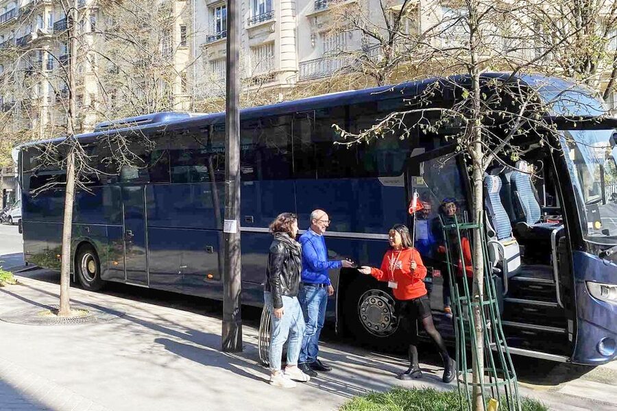 From Paris: Versailles Palace & Gardens with Transportation - The 40-Minute Coach Ride to Versailles