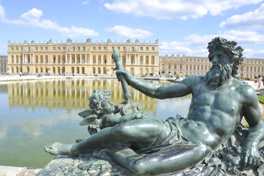 From Paris: Versailles Palace Self Guided & Gardens tickets - Why the Bus From Paris Is Worth Paying For