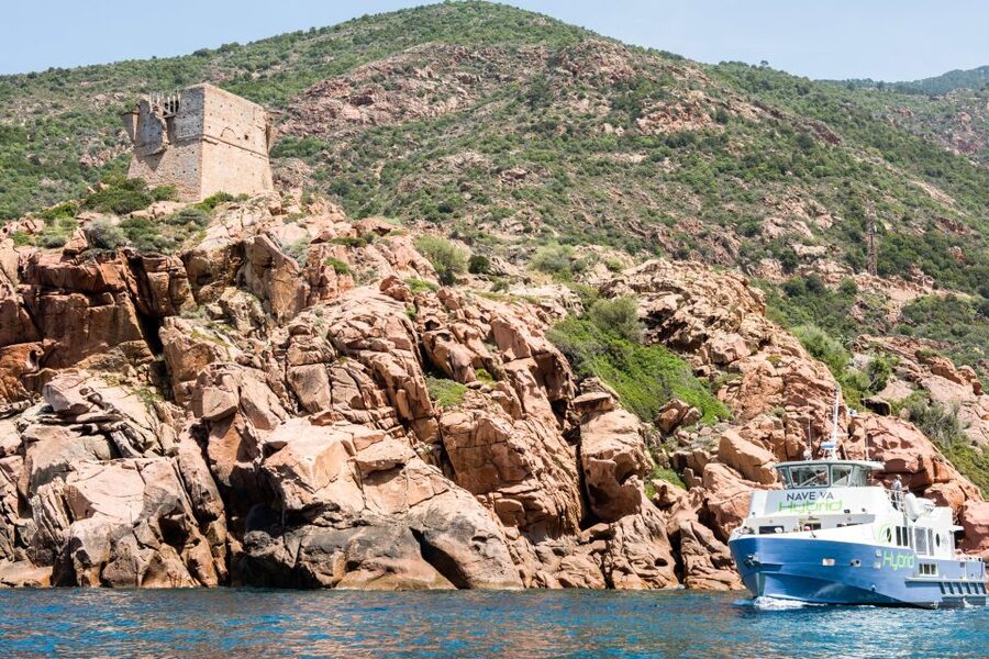 From Porto: Scandola & Girolata Tour by Boat - Comfort, seating, and practical expectations