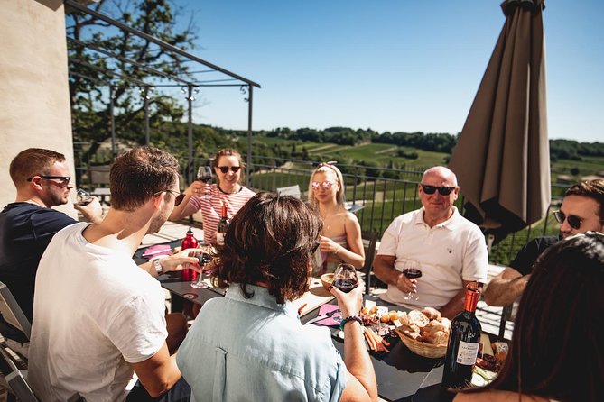 From Saint-Emilion : Electric Bike Day Tour with Wine Tastings and Picnic Lunch - The ride from the village to Château Bernateau