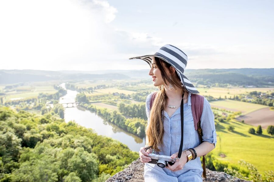 From Sarlat: Beynac & Domme Tour & Dordogne Boat Ride - Who should choose this Dordogne outing?