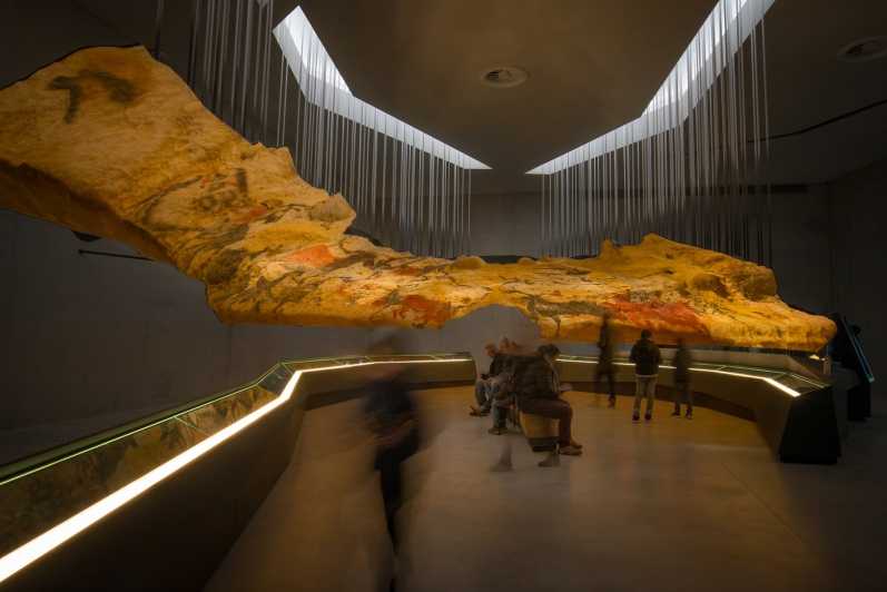 From Sarlat-la-Canéda: Lascaux IV and Cave Art Full-Day Tour - Starting from Sarlat and crossing the Vézère Valley
