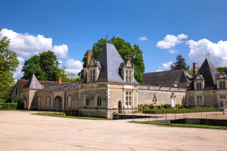 From Tours: Chambord, Chenonceau & Lunch at Family Chateau - The day at a glance