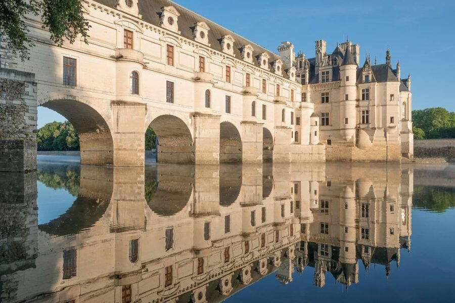From Tours: Chenonceau and Chambord Castles Guided Tour - An eight-hour day with a sensible rhythm