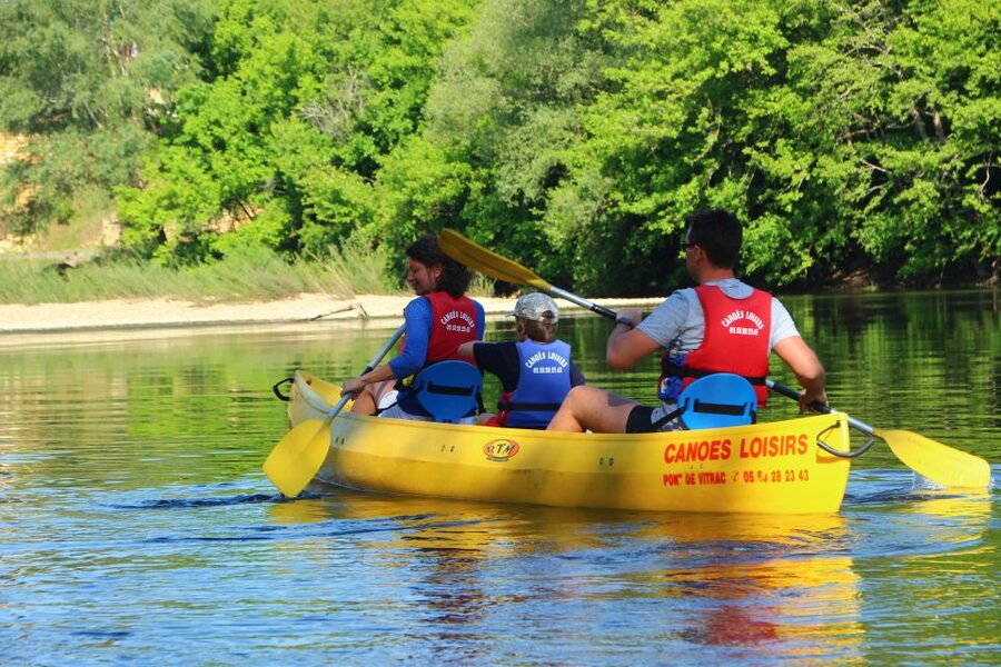 From Vitrac: Dordogne River Canoe Rental - Beynac, the finish, and the shuttle home