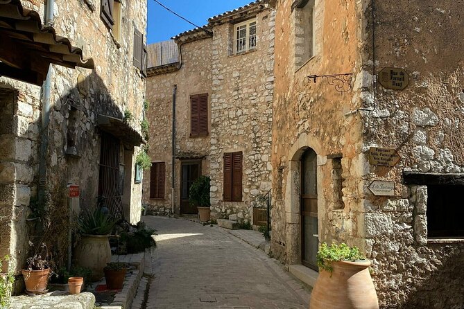 Full day tour Medieval Villages Grasse Gourdon Tourettes St Paul - Gourdon at 758 meters: the view worth the climb