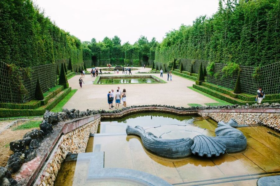 Gardens of Versailles Walking Tour & Palace Entry - Why the Versailles gardens deserve the morning