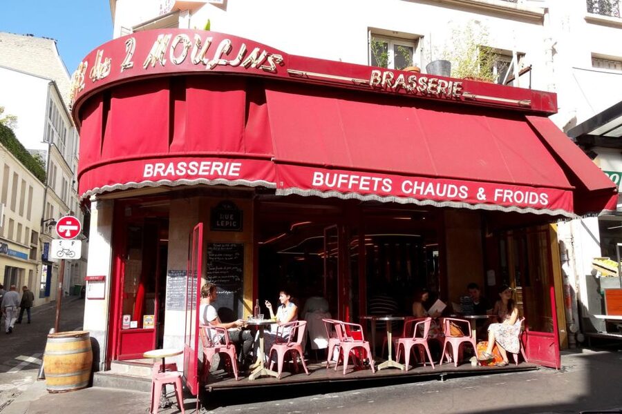 German private Walking Tour through Montmartre & Passages - The Grands Boulevards and a different Paris