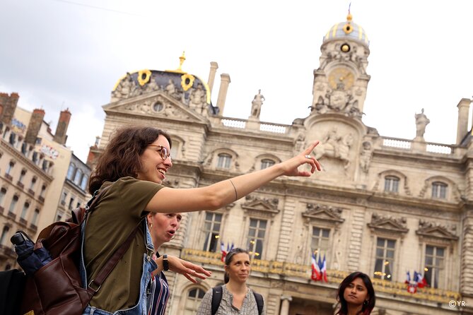 Gourmet Vegan Private Tour of Lyon 3 hours - Traboules and the Cour des Voraces