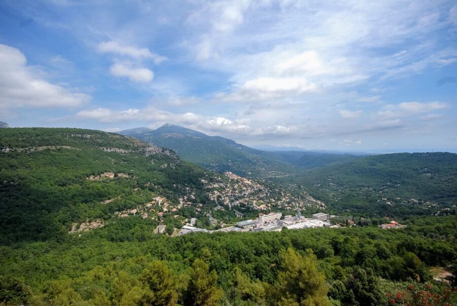 Grasse, Valbonne & Gourdon: Day Tour with Wine Tasting - Key points to know before booking