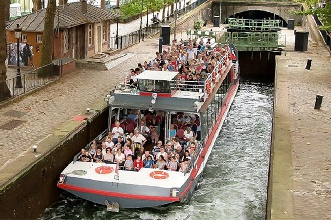 Guided Cruise The Old Paris on Canal Saint Martin - From Écluse de la Villette to the Canal de l’Ourcq