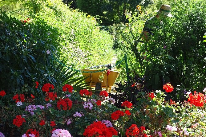 Guided tour Monet's house and gardens/small group - Why Monet’s garden needs more than a quick walk