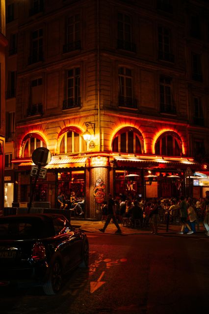 Guided Tour of Paris in Classic Convertible - Along the Seine and into old Paris