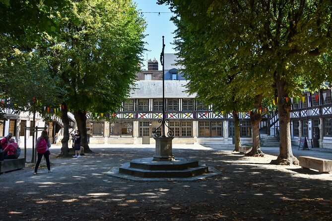 Guided Tour of the Historic Center of Rouen - Saint-Maclou and the hard side of medieval life