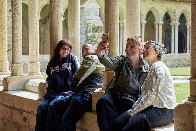 Half day tour Saint-Emilion : Village & Château with wine tasting - Tasting three wines at a Grand Cru château