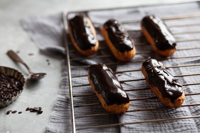 Hands-on Eclair and Choux Making with a Pastry Chef - Key Points Before You Book