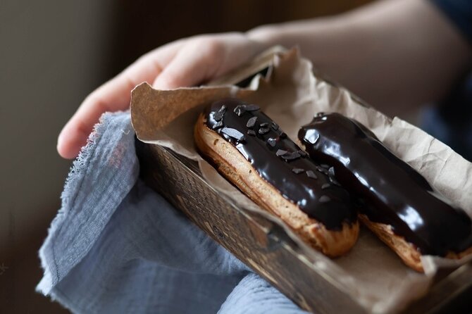 Hands-on Eclair and Choux Making with a Pastry Chef - A Small English-Speaking Class With Real Participation