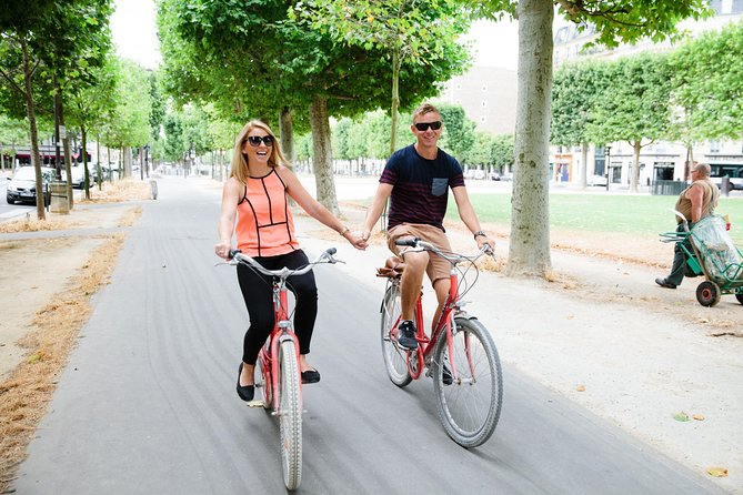 Highlights of Paris Bike Tour w/ a Local Guide (English or Dutch) - The Louvre, Musée d’Orsay, and the palace district