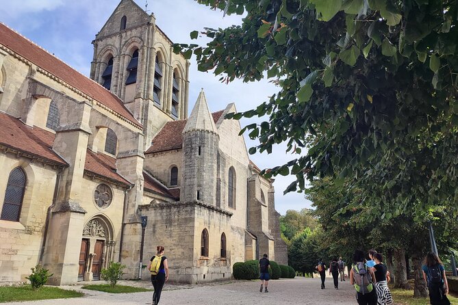 Hiking Adventure in Van Gogh's Footsteps with 6 miles walk - Key things to know before booking
