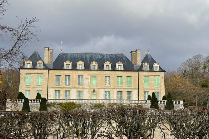 Hiking Adventure in Van Gogh's Footsteps with 6 miles walk - Chateau d’Auvers and the French garden lunch stop