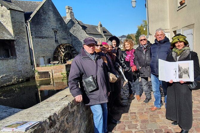 Historic Bayeux Daily Group City Tour In English 2 hrs (Apr-Sept) - Place Charles de Gaulle and liberation in 1944