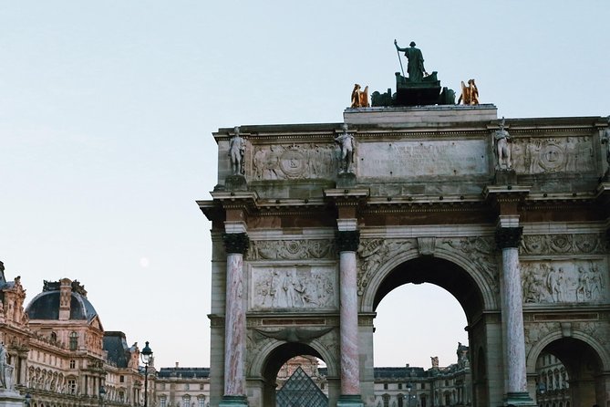 History of Paris City Center w/ Notre Dame Semi-Private 12ppl Max - Pont Neuf and the Seine views