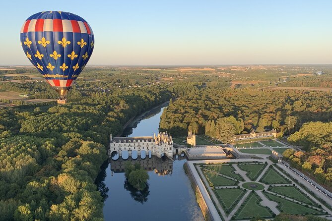 Hot Air Balloon Flight over the castle of Chenonceau / France - Why Chenonceau is such a fine place to fly