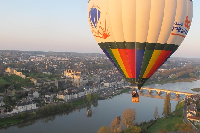 Hot-Air Balloon Ride over the Loire Valley, from Amboise or Chenonceau - From Amboise pickup to the launch field