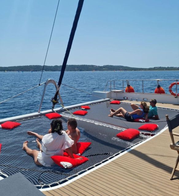 Hyères, Brégançon & Porquerolles : Full-Day cruise with Meal - Two anchorages, with room for your own pace