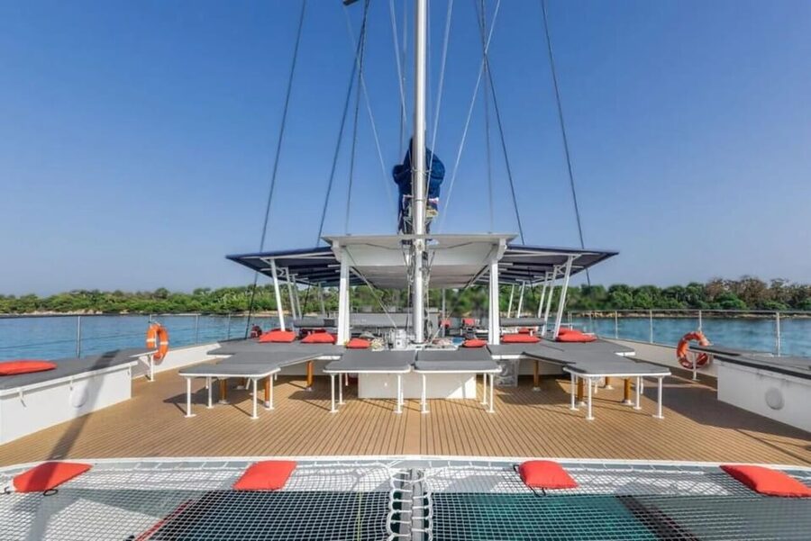 Hyères : Morning Discovery or Relaxing Afternoon cruise - Morning or afternoon: choose your mood