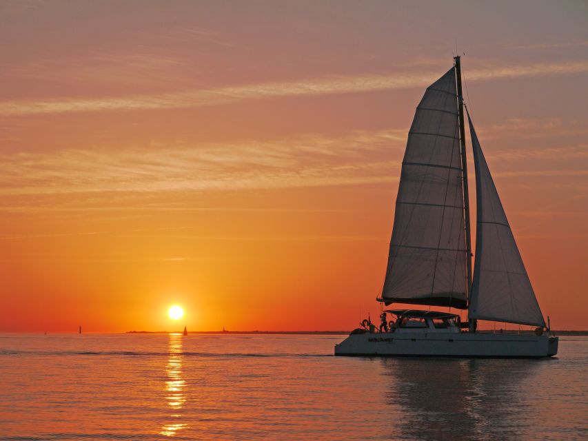 La Rochelle: 2-Hour Sunset Sailing Cruise - Sailing out past the Richelieu Tower and Les Minimes