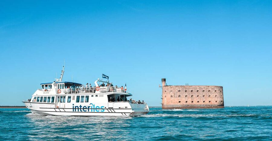 La Rochelle: Boat trip to Fort Boyard (2h00) - Setting out from La Rochelle’s Old Port