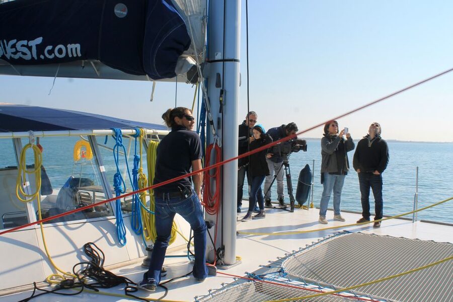 La Rochelle: Coastline Sailing Cruise - Quiet sailing with the engines off