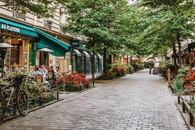 Le Marais District & Jewish Quarter - Exclusive Guided Walking Tour - The Jardin des Rosiers and a Quiet Wartime Story